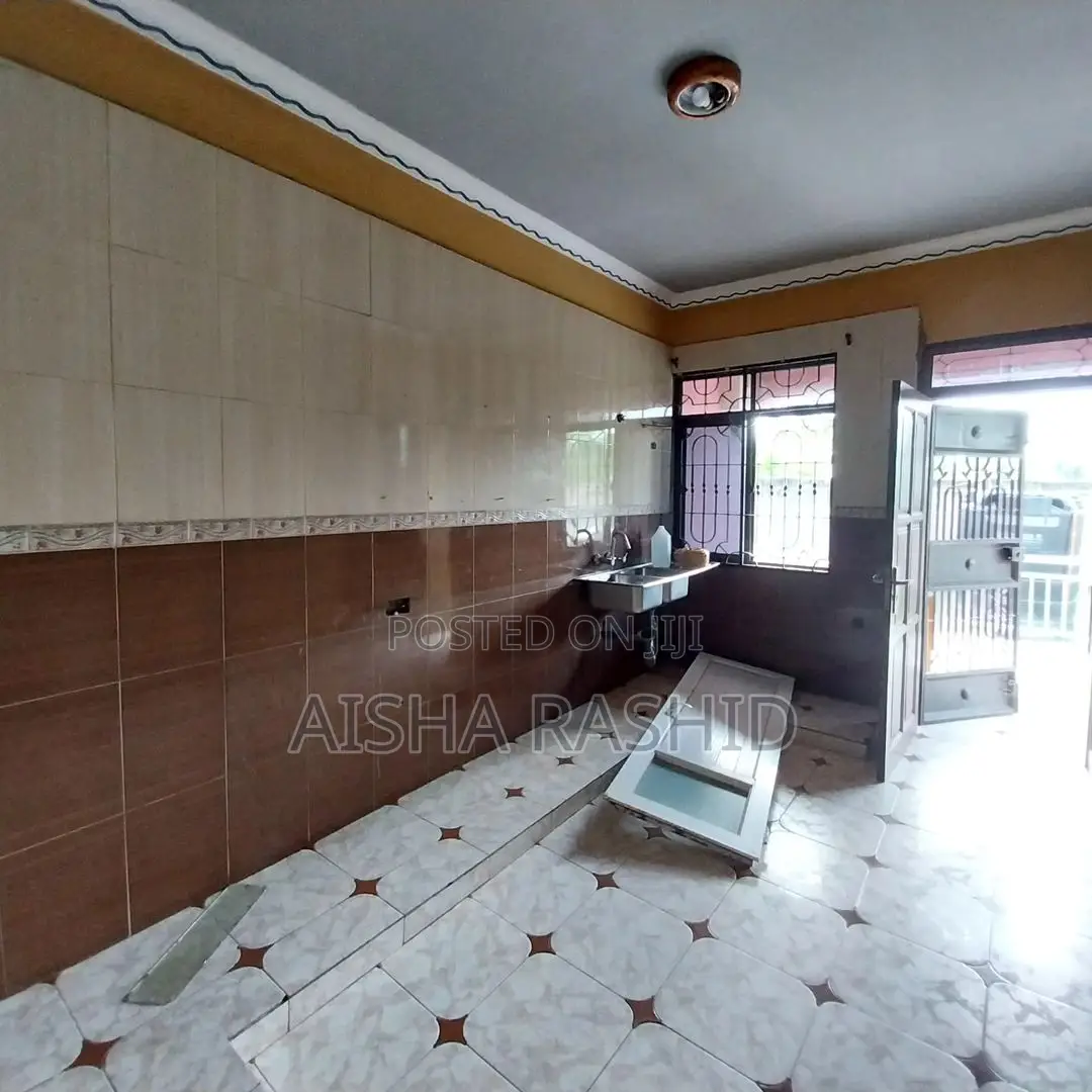 4bdrm House in Kinondoni for rent