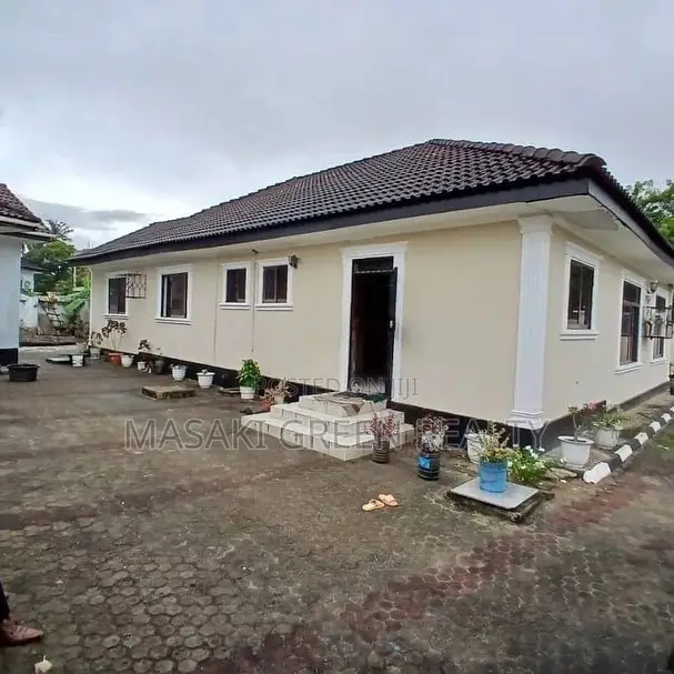 3bdrm House in Mbezi Beach, Kinondoni for sale