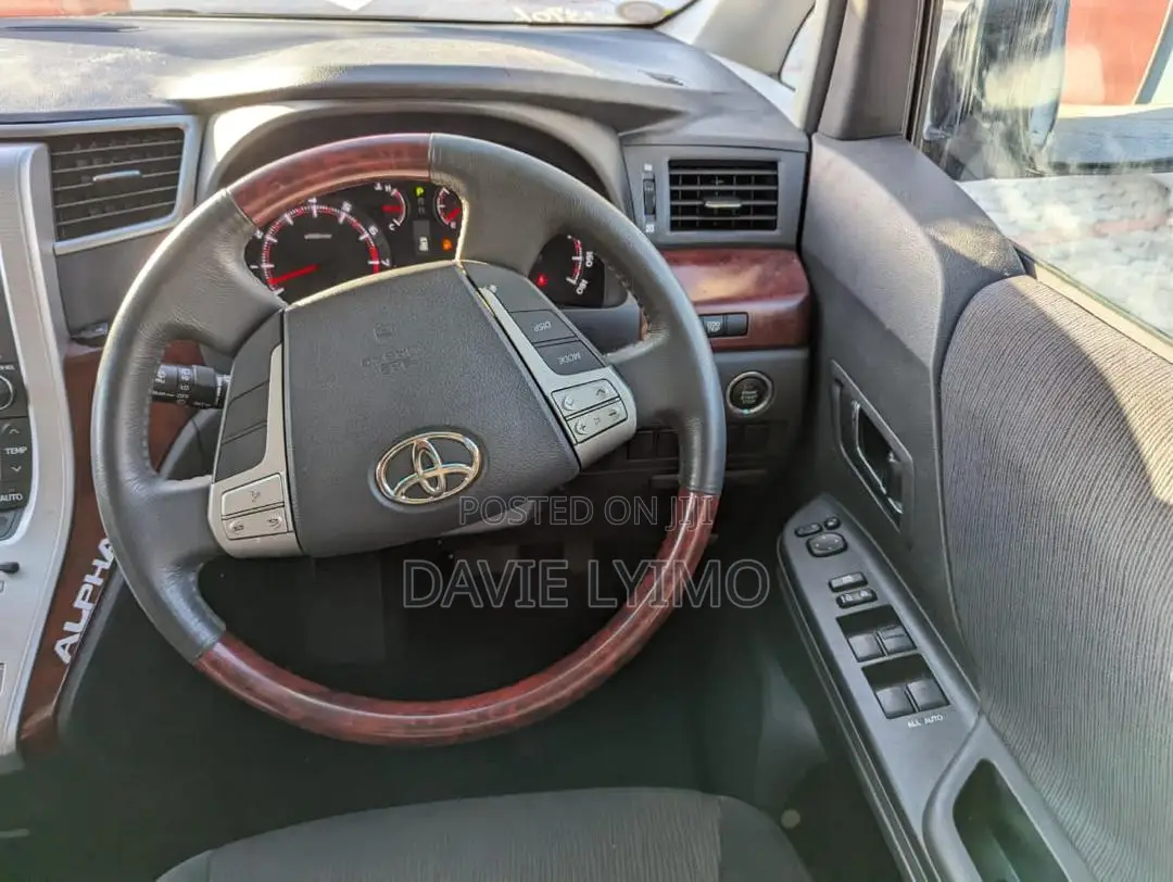 Toyota Alphard 2010 Pearl