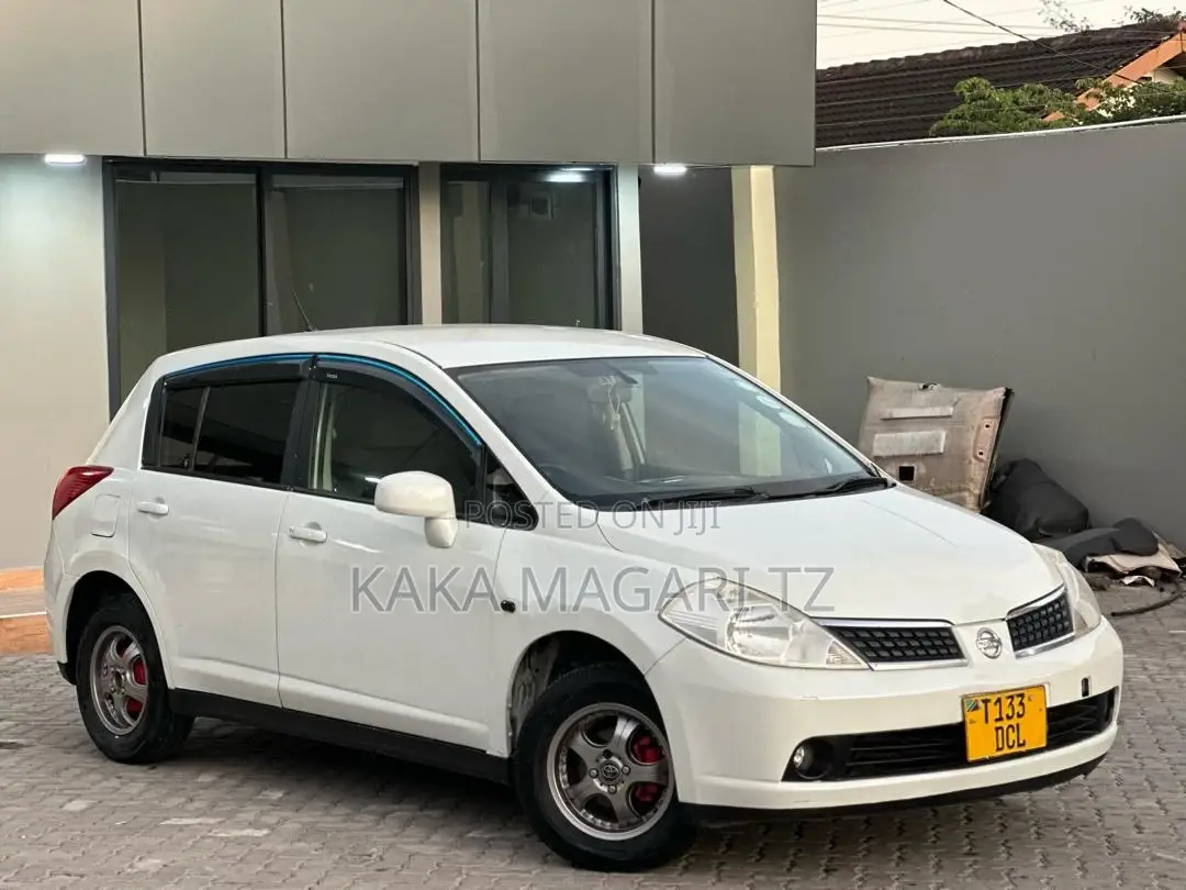 Nissan Tiida 2005 Pearl