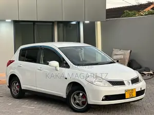 Nissan Tiida 2005 Pearl