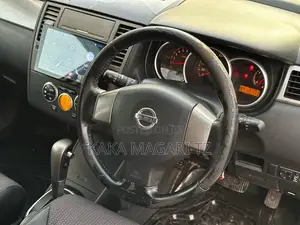 Nissan Tiida 2005 Pearl