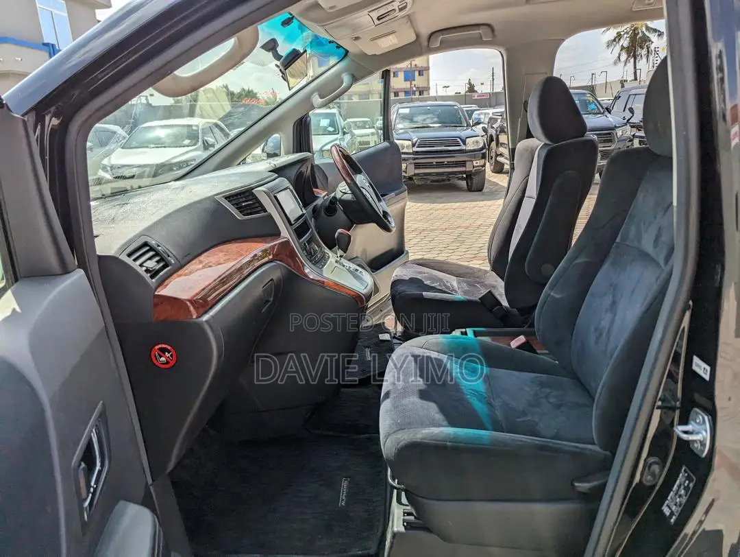 Toyota Alphard 2010 Black