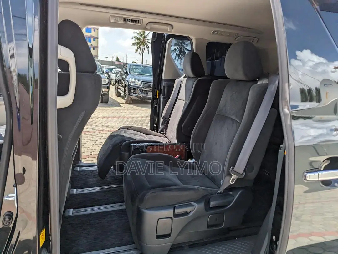 Toyota Alphard 2010 Black