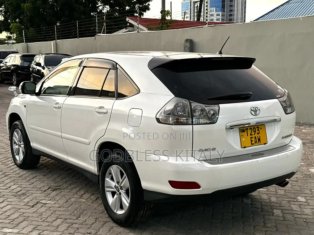 Toyota Harrier 2006 White