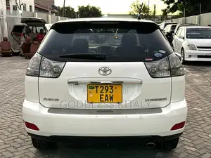Toyota Harrier 2006 White
