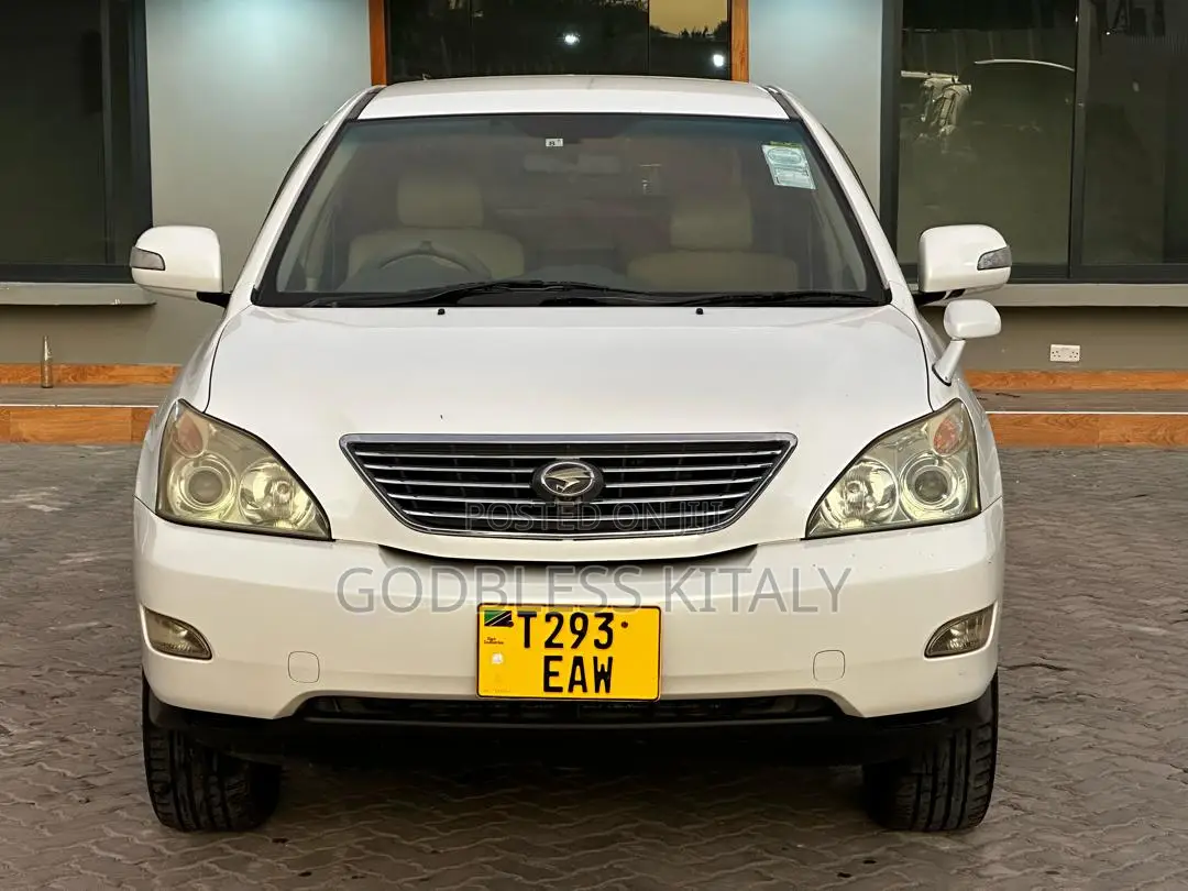 Toyota Harrier 2006 White
