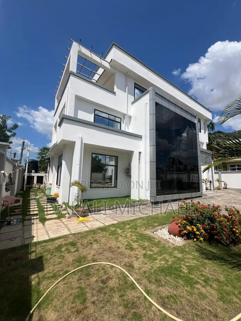 Furnished 5bdrm House in Ununio Beach for rent
