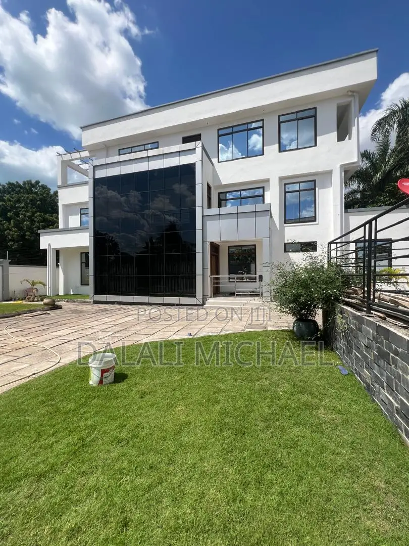 Furnished 5bdrm House in Ununio Beach for rent