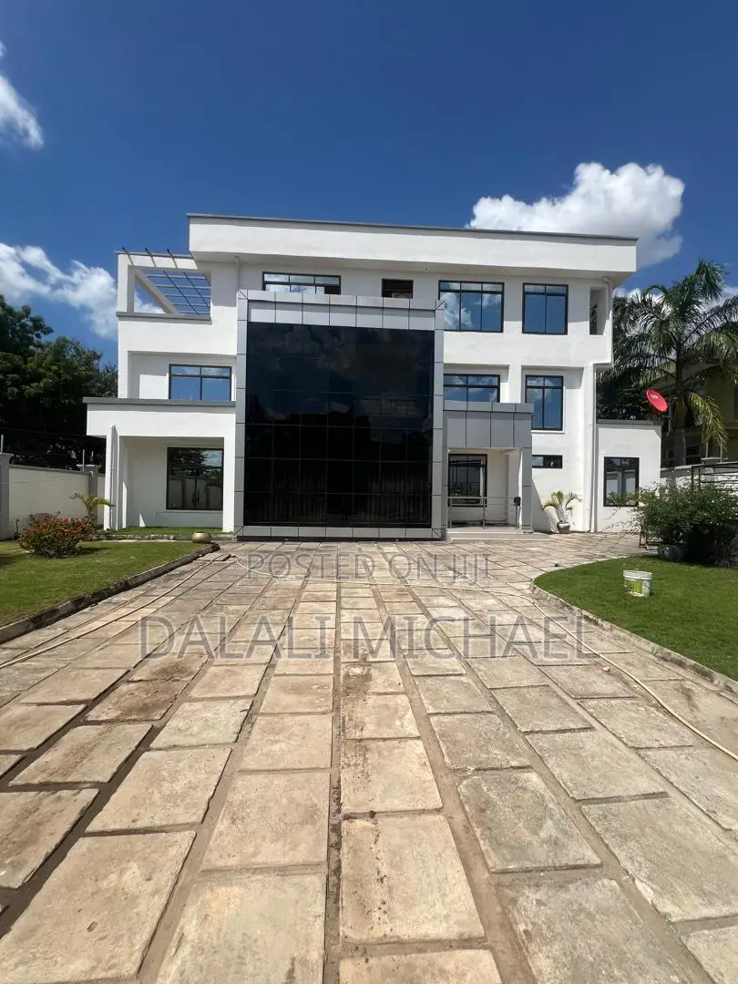 Furnished 5bdrm House in Ununio Beach for rent