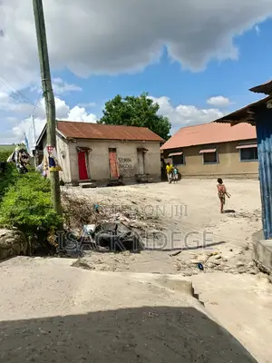3bdrm Mansion in Mombasa Ukonga, Kinondoni for sale