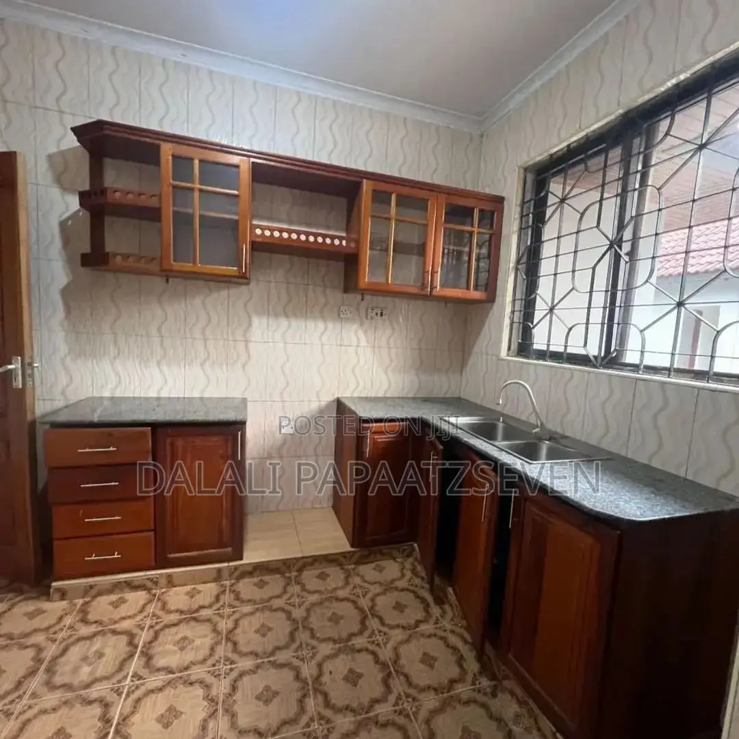 4bdrm House in Dalalipapaatzseven, Kinondoni for rent