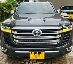 Toyota Land Cruiser 2022 Gray