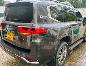 Toyota Land Cruiser 2022 Gray