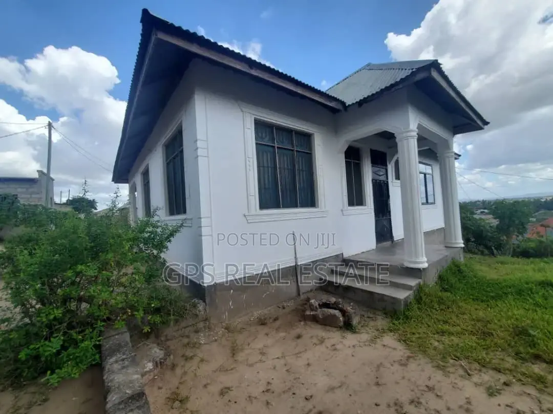 3bdrm House in Mbagala Saku Ilulu, Temeke for sale