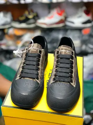 Alexander McQueen Canvas Original