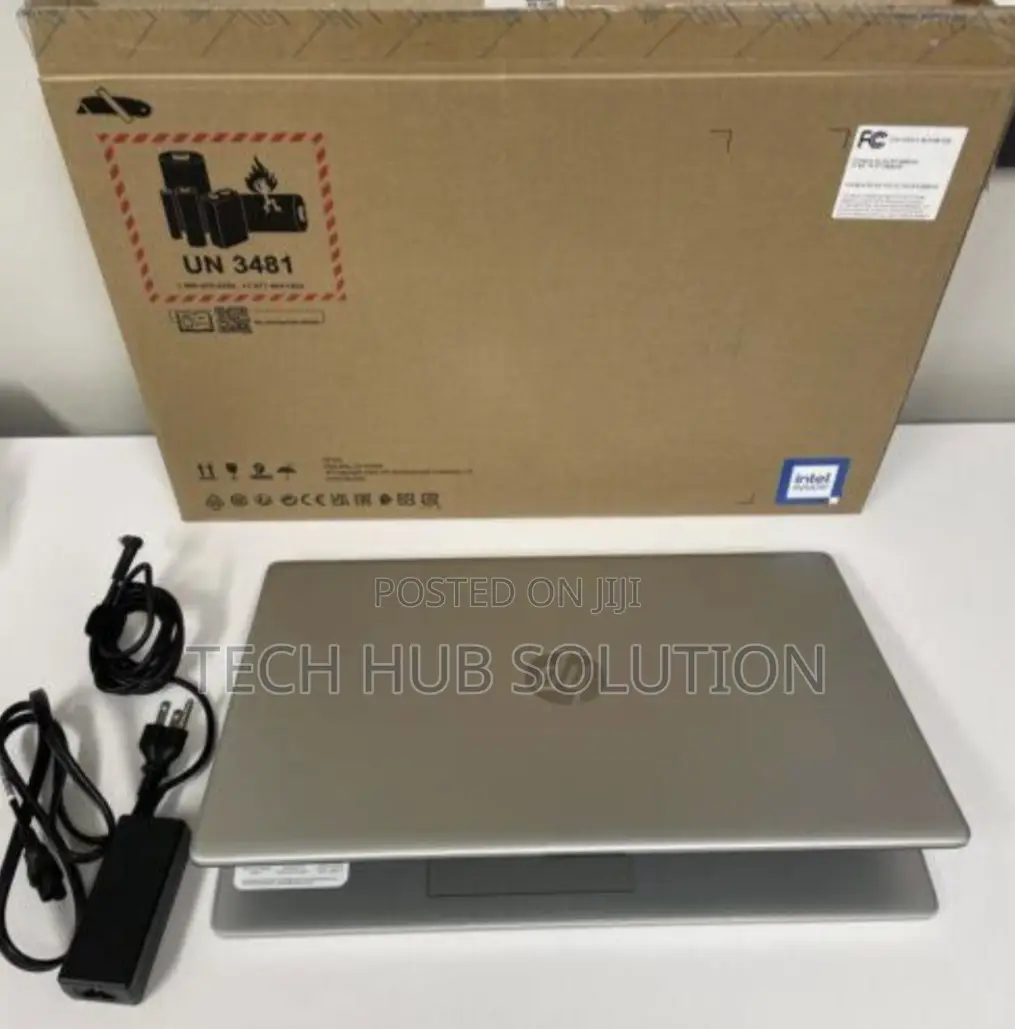 New Laptop HP 14S 8GB Intel Core i7 SSD 512GB