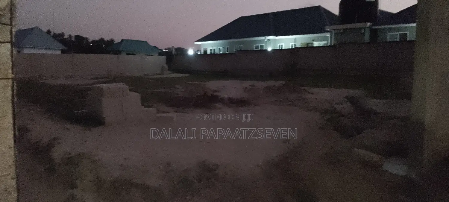 Eneo Linauzwa SQMT 1030 Lina Hati Lipo Tegeta Kwa Makamba