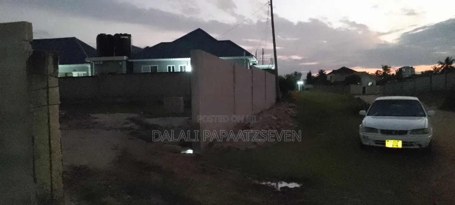 Eneo Linauzwa SQMT 1030 Lina Hati Lipo Tegeta Kwa Makamba