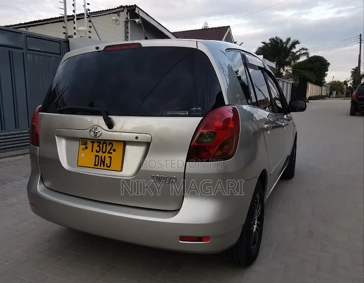Toyota Corolla Spacio 2002 Silver