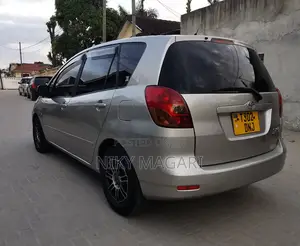 Toyota Corolla Spacio 2002 Silver