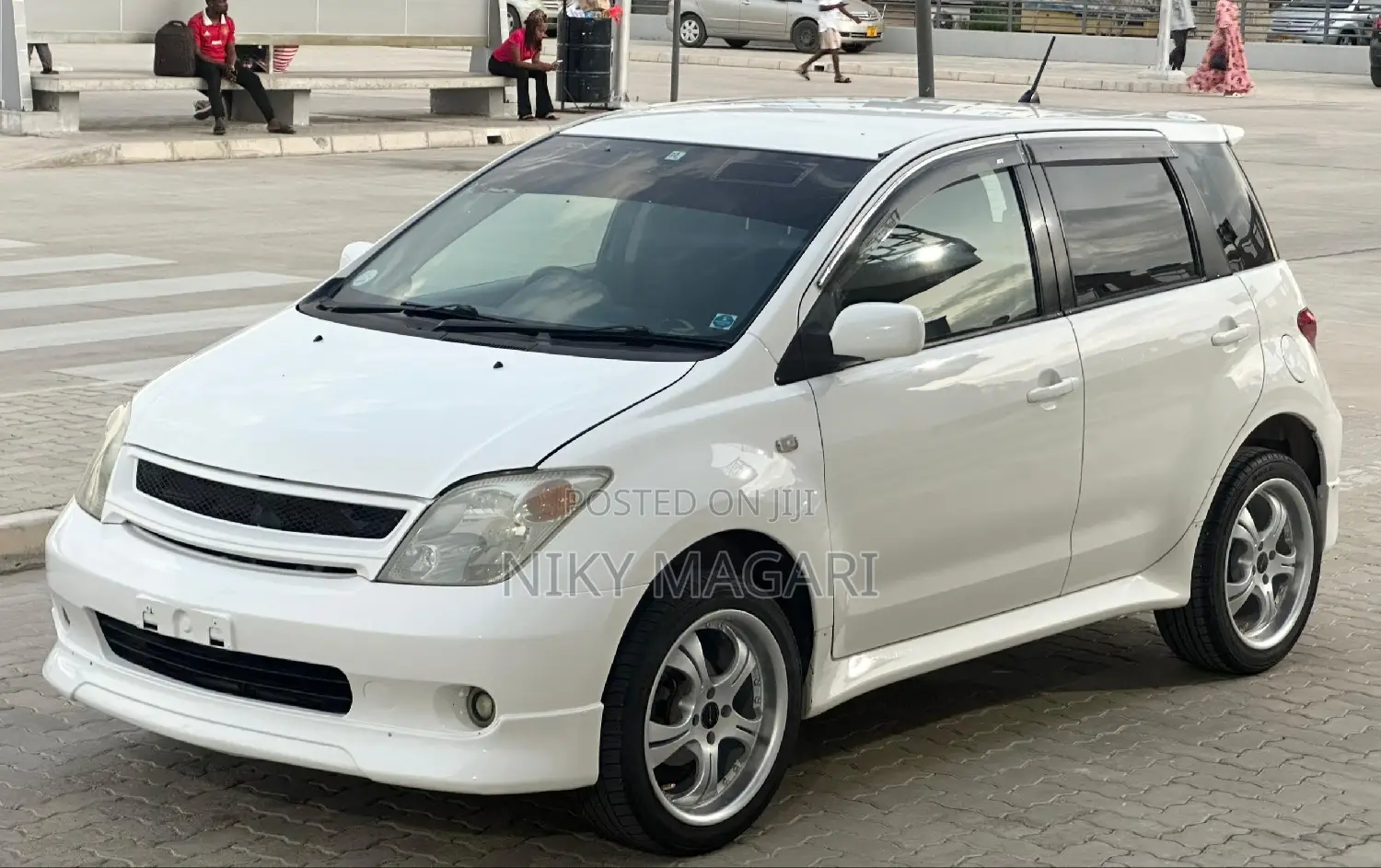Toyota IST 2003 White