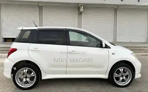 Toyota IST 2003 White