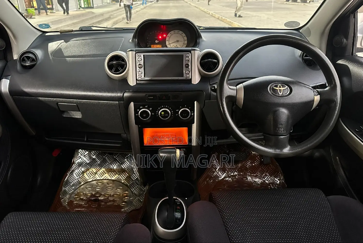 Toyota IST 2003 White