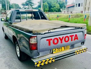 Toyota Hilux 2.5 Cab 2005 Green