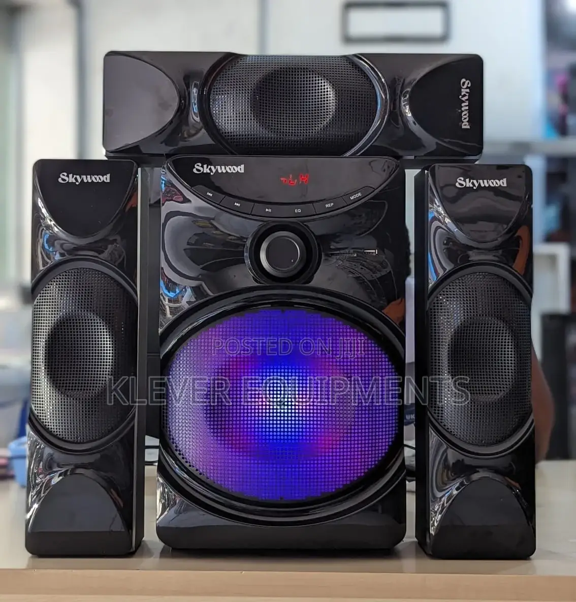 Skywood Subwoofer R-24