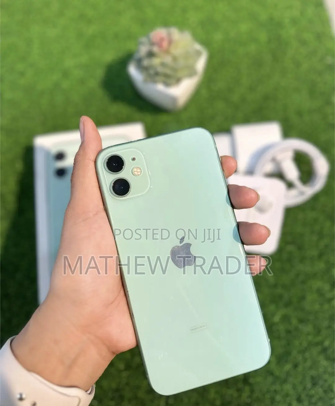 New Apple iPhone 11 128 GB Green