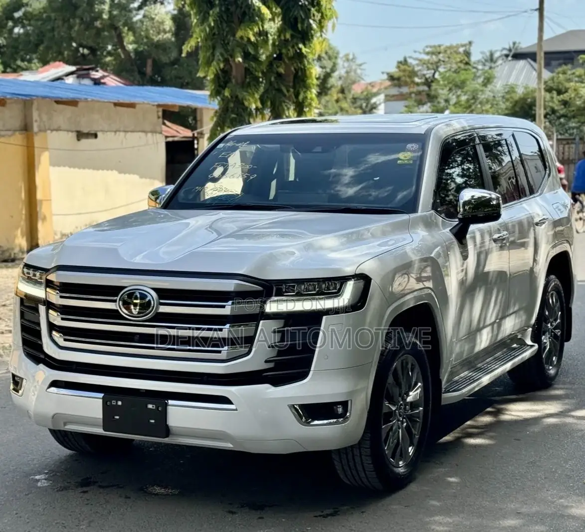 Toyota Land Cruiser 2023 White