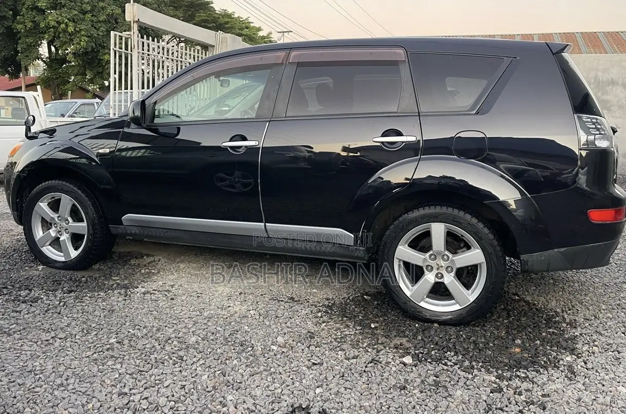 Mitsubishi Outlander 2009 Black
