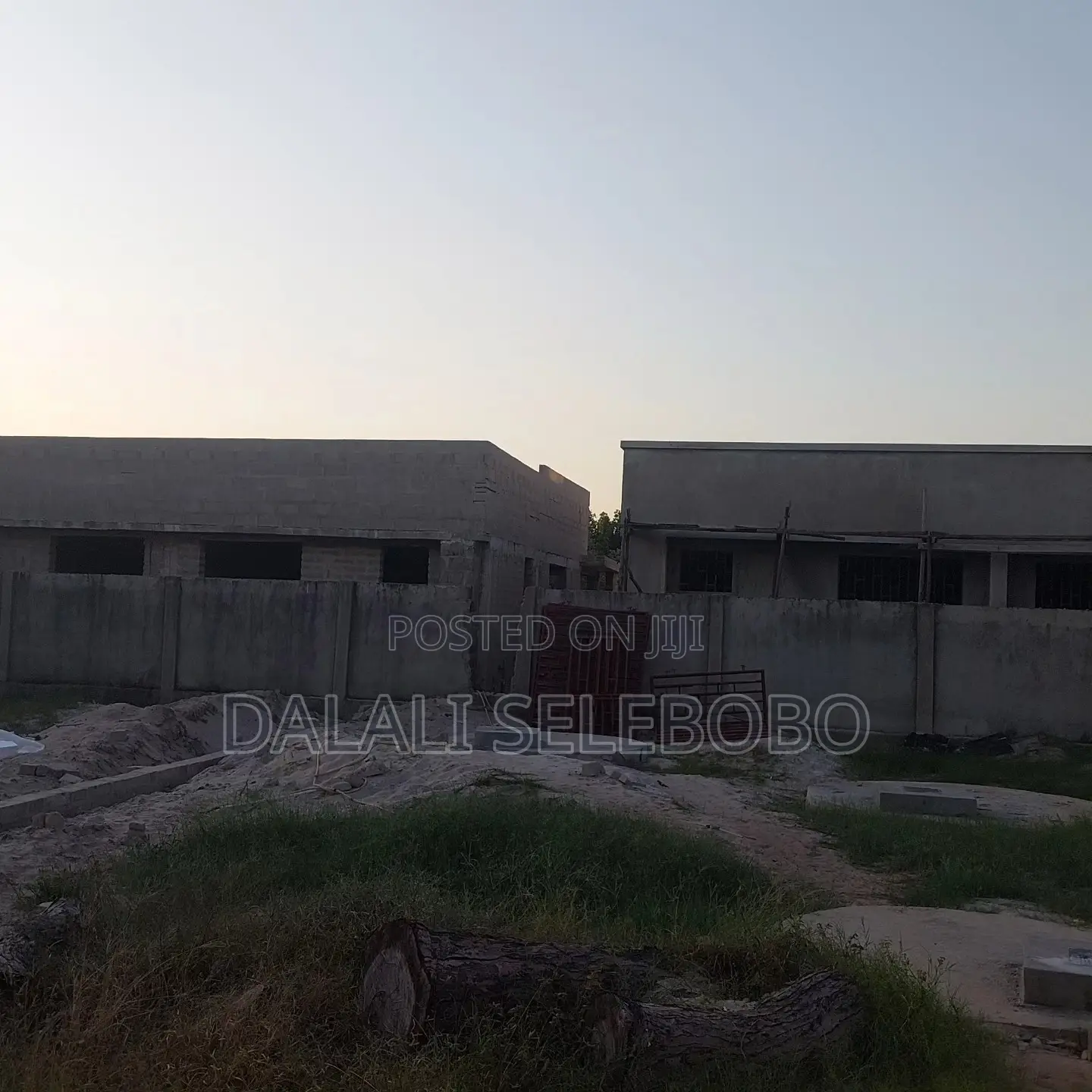 8bdrm Apartment in Mbezi Beach India for sale