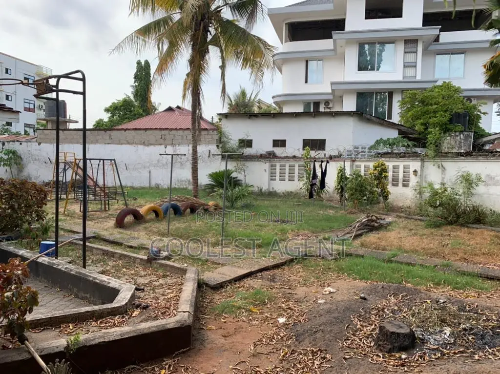 Furnished 5bdrm Bungalow in Msasani, Kinondoni for rent