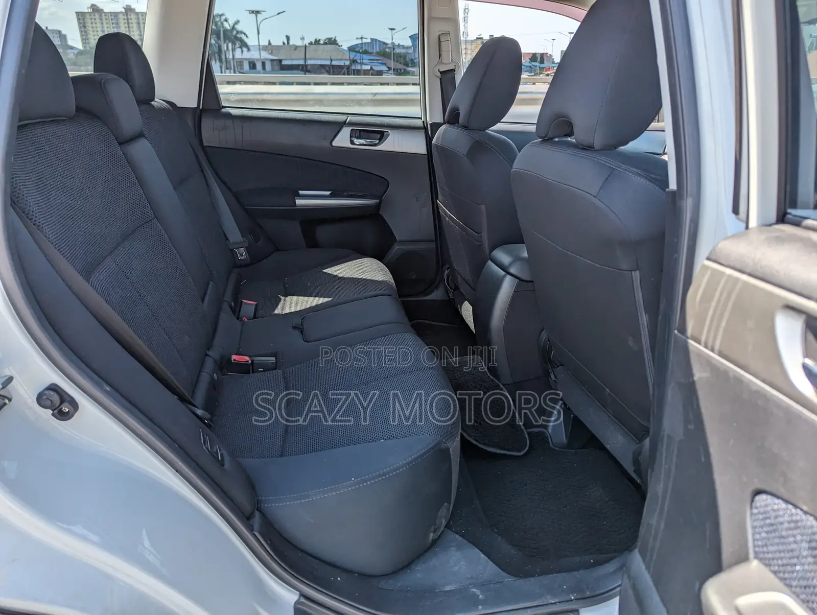 Subaru Forester 2012 Off white