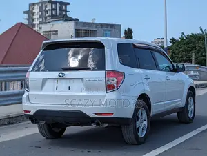 Subaru Forester 2012 Off white