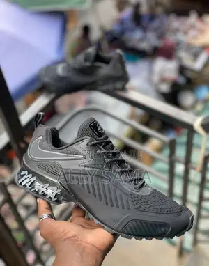 Mens Sneakers Nike Airmax