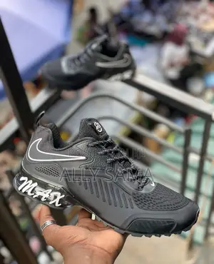 Mens Sneakers Nike Airmax