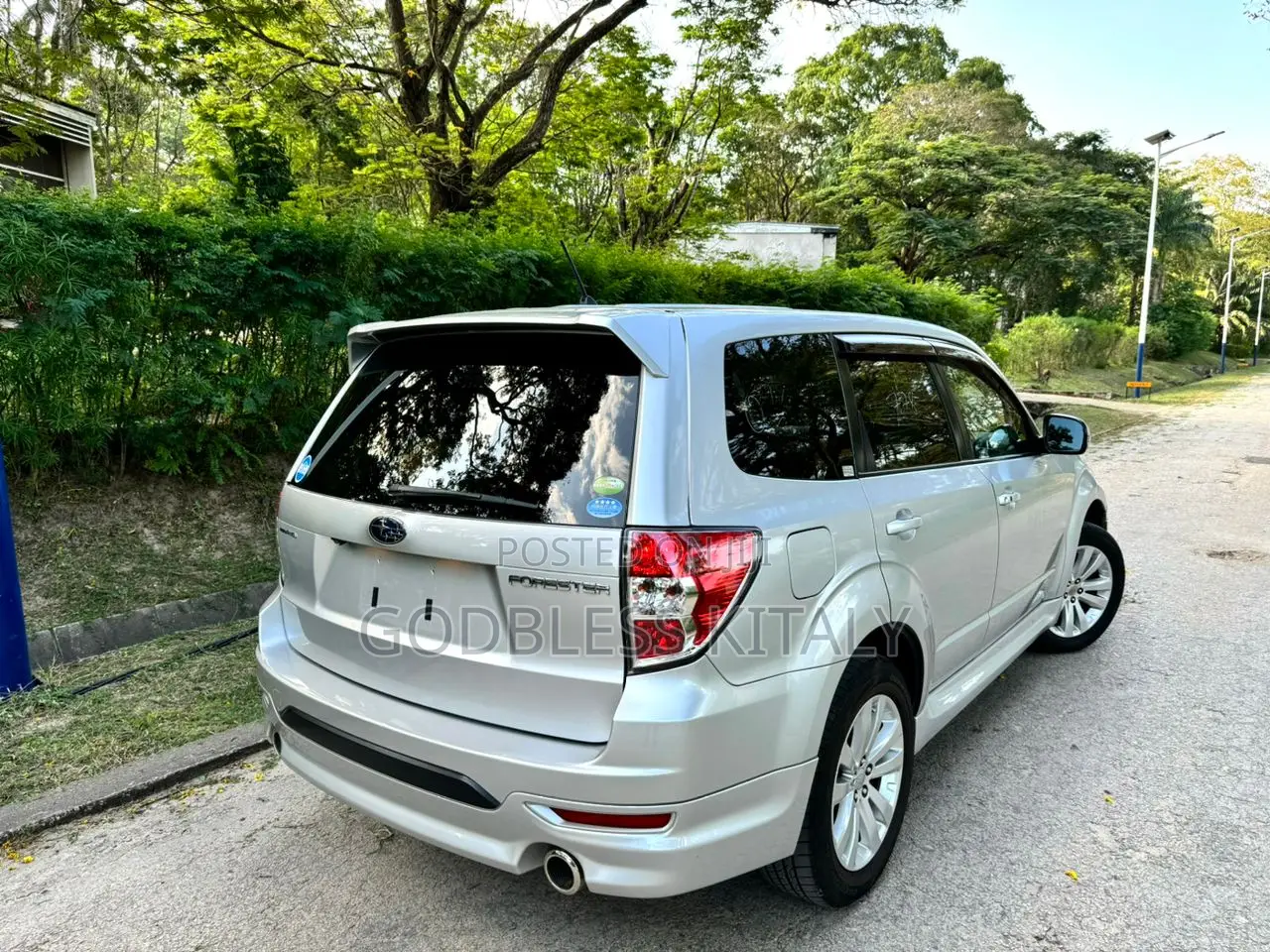 Subaru Forester 2011 Silver