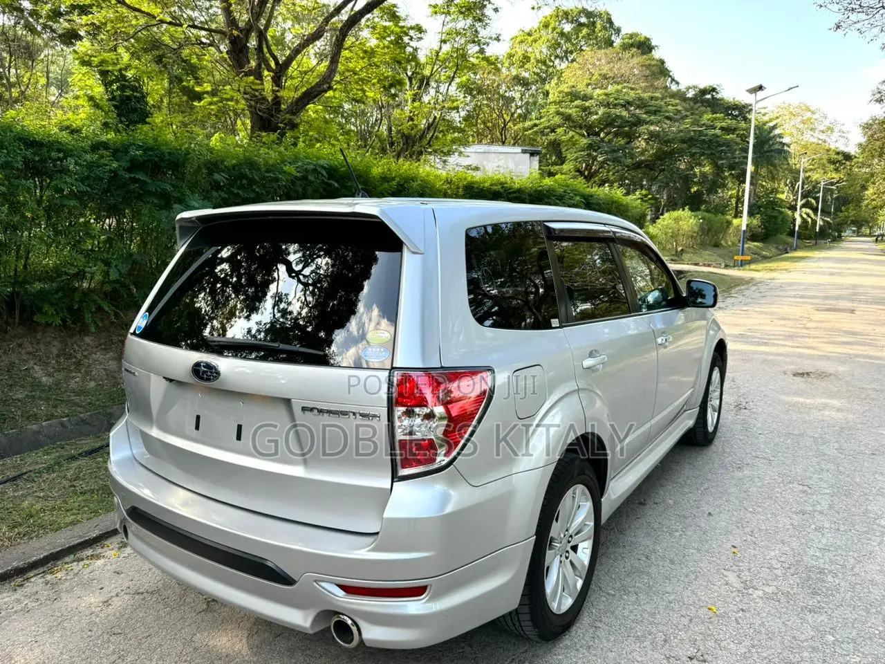 Subaru Forester 2011 Silver
