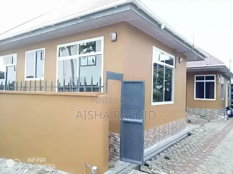 1bdrm Apartment in Kimara for rent