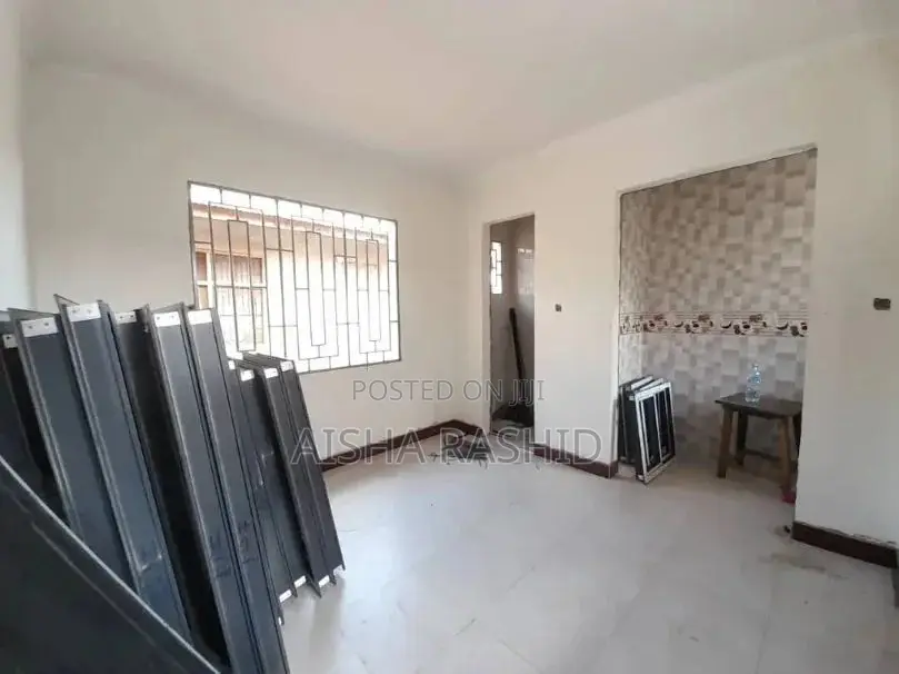 1bdrm Apartment in Kimara for rent