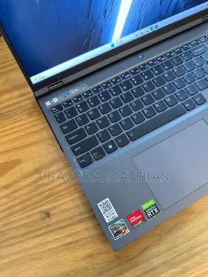 New Laptop Lenovo Legion 5 16GB AMD Ryzen 7 SSD 512GB