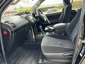 Toyota Land Cruiser Prado 2016 Black