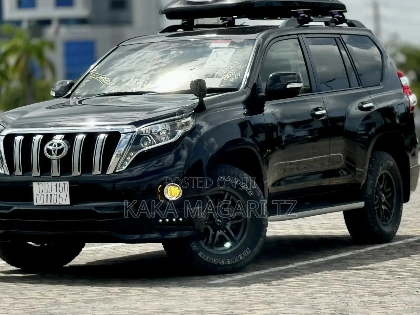Toyota Land Cruiser Prado 2016 Black