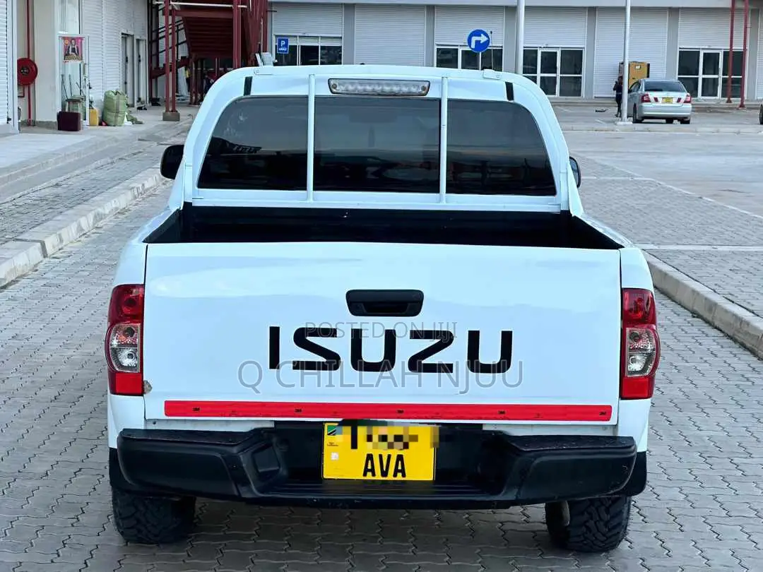 Isuzu D-MAX 2007 White