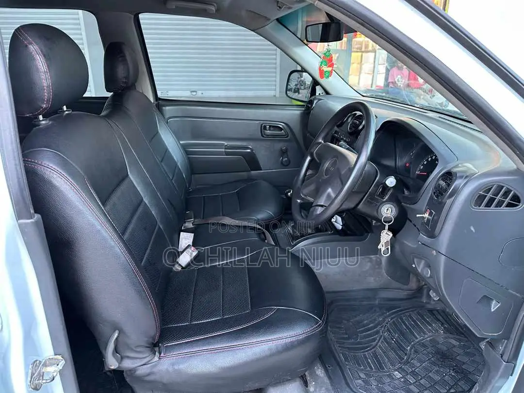 Isuzu D-MAX 2007 White