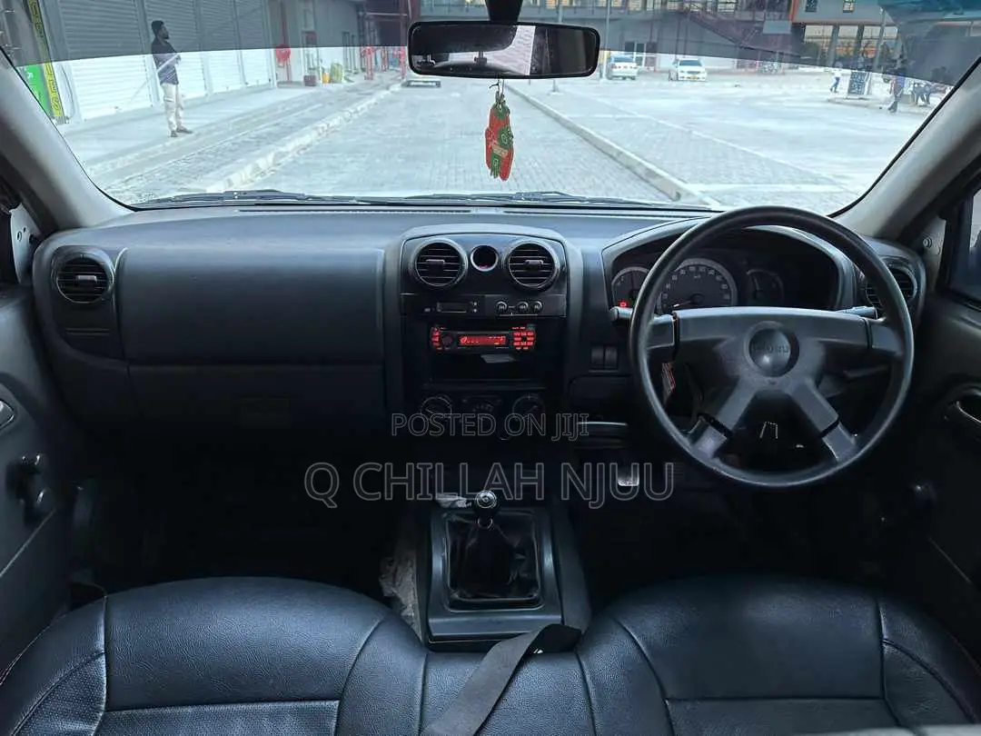 Isuzu D-MAX 2007 White