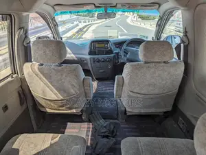 Toyota Noah 2001 Off white